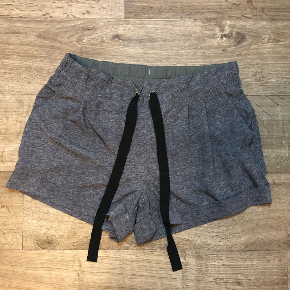 Lululemon Spring Break Away Shorts